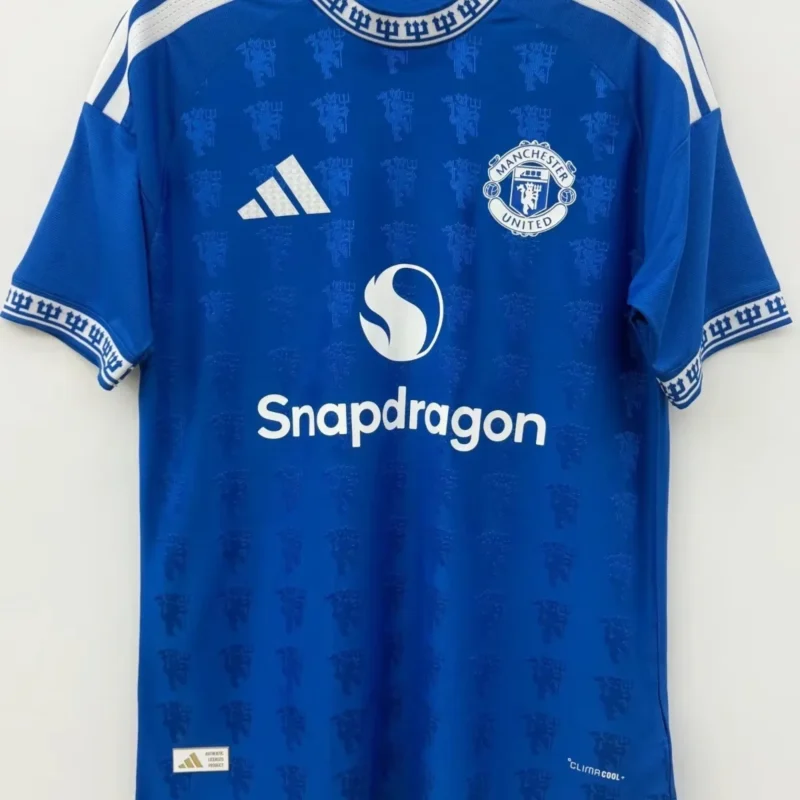 add49766-e059-4002-a923-b3e02dee2ffe 2026/2027 fans Manchester United jersey - Image 1