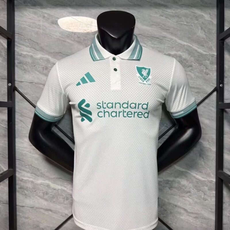 d413bce1-de57-4276-b1dd-cf622b50b938 2026/2027 Player Liverpool Third away jersey - Image 1
