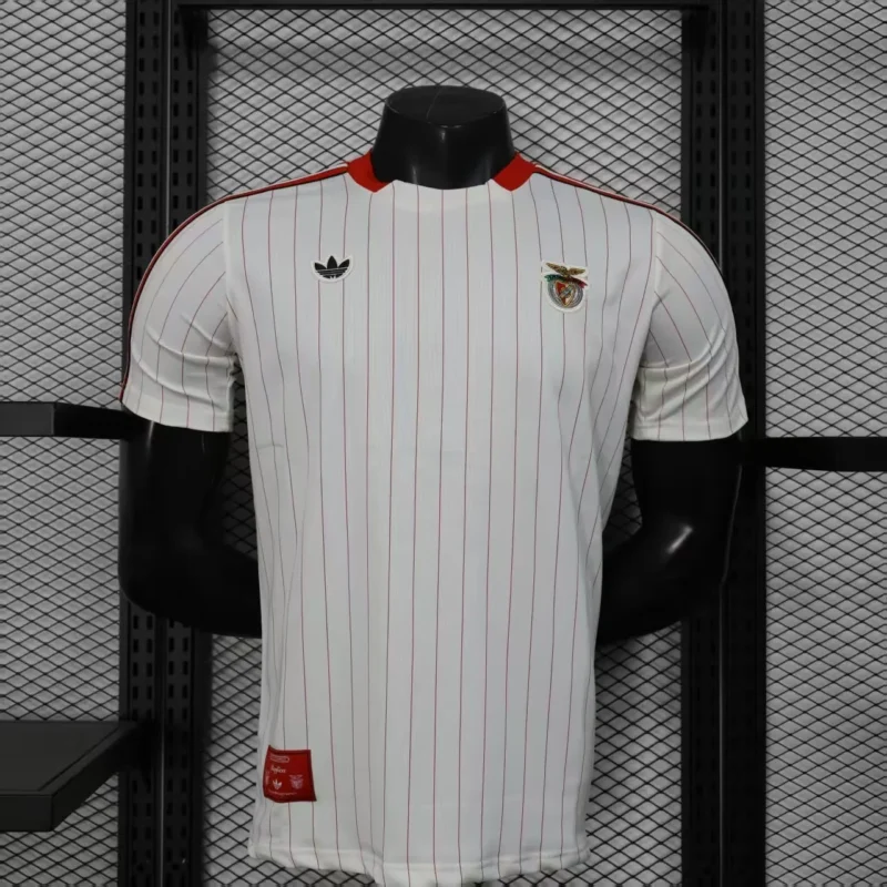 d98ee2f5543d4b161b9115419331f304 2025/2026 Player Version Benfica jersey - Image 1