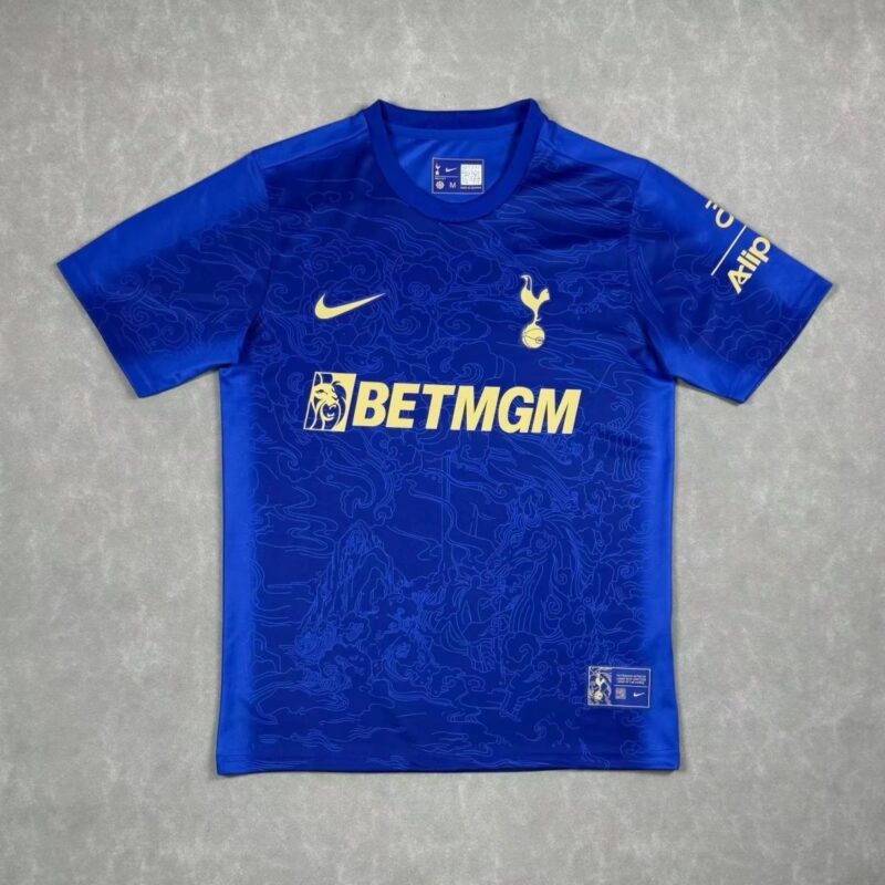 e2db9014-c024-4d5f-9885-717e023e0906 2026/2027 Tottenham Hotspur training jersey - Image 1