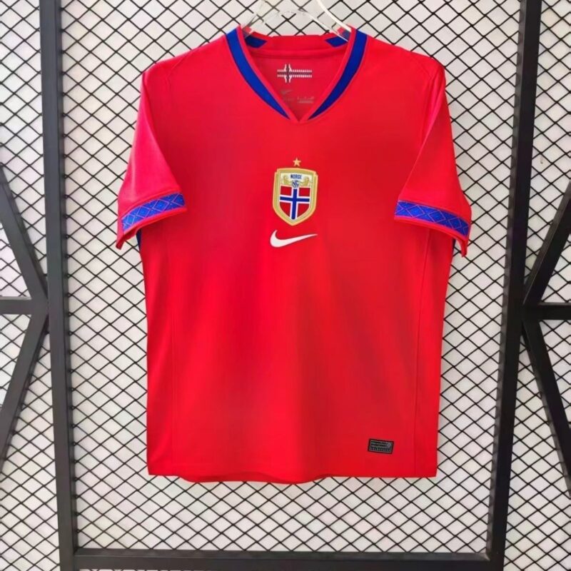 e8d1d607-4f4d-4e51-9cc2-f06eb530f702 2026 Norway home jersey - Image 1