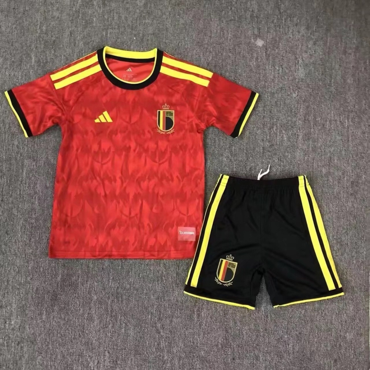 eea962b2-44da-4fc7-83e9-389ae85f4462 26-27 Belgium Home kids Set - Image 1