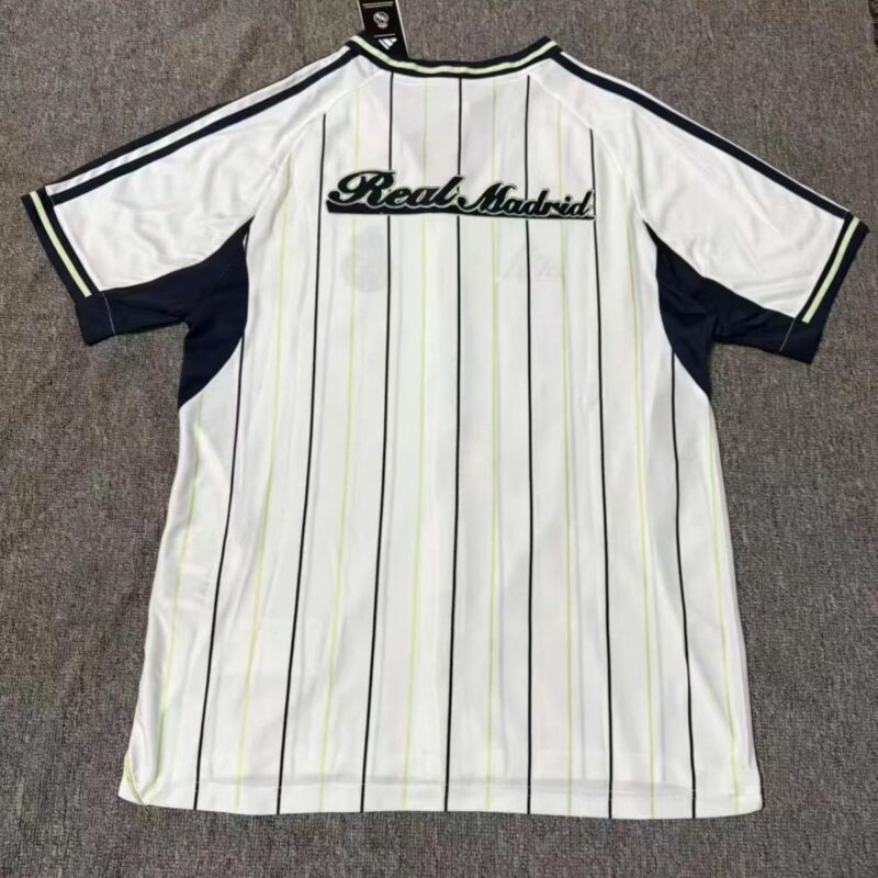 2025/2026 season Real Madrid  short sleeved T-shirt jersey - Image 2