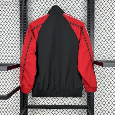 1998/1999 Manchester United Windbreaker jersey - Image 2