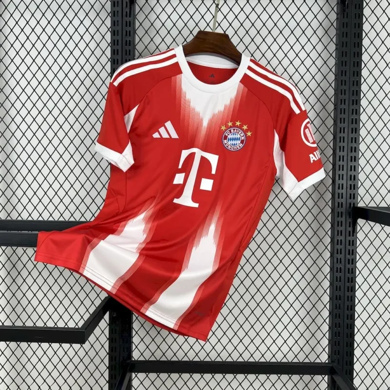 0e3ca6b6154208927c3a96c48d9122b9 2025/2026 Bayern Munchen Home jersey - Image 1