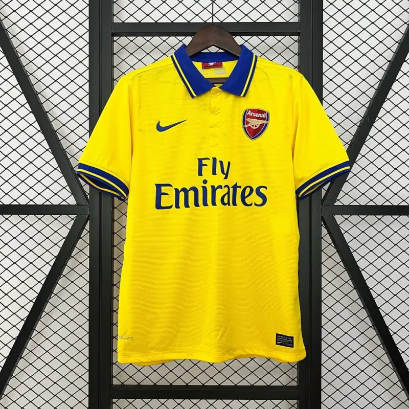 25136e6680f61689fcd5ec0710274a52 2013/2014 Retro Arsenal Away jersey - Image 1