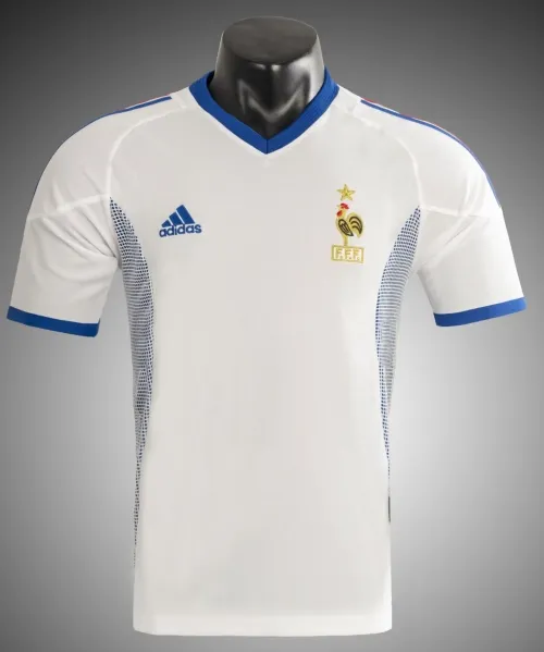 309fa24fbc.jpg.640x640 (1) 2002 Retro Version France Away jersey - Image 1