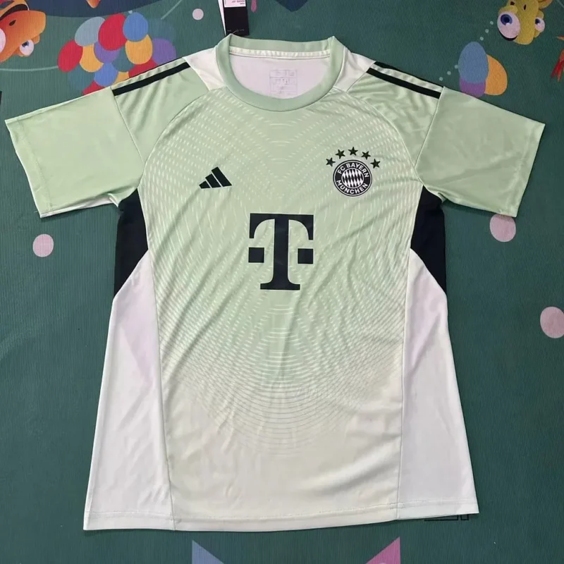 2025/2026 Bayern Munchen Goalkeeper jersey - Image 1