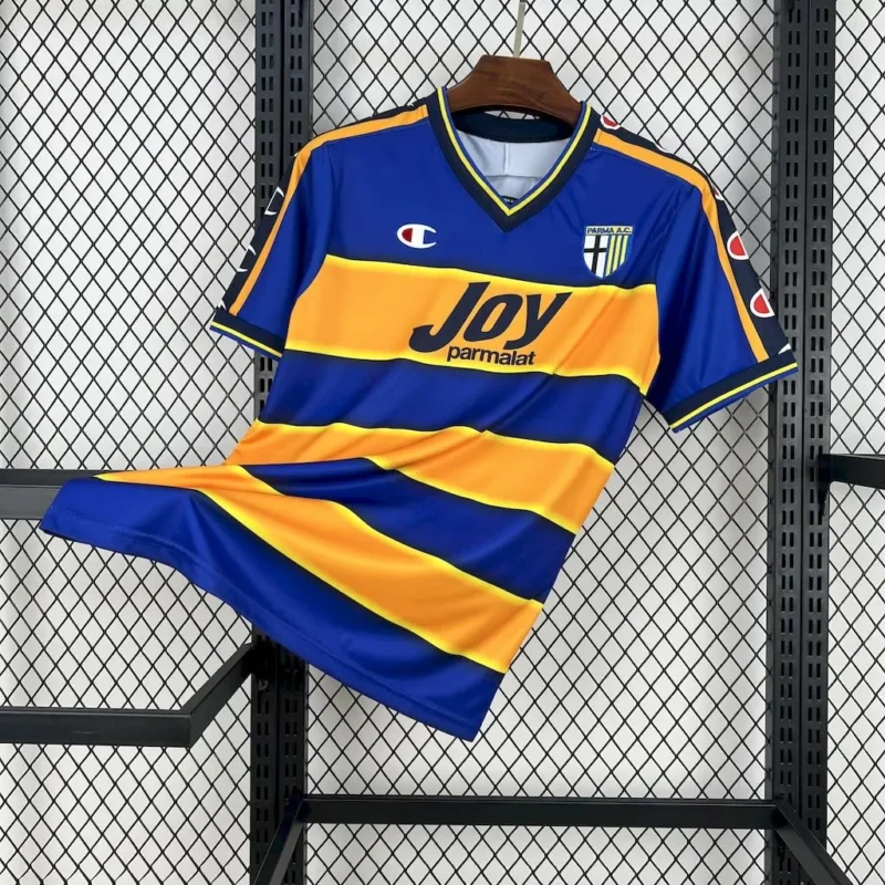 3f2d9d17a4c01feb4808e2164118145b 2001/2002 Retro Parma Home jersey - Image 1