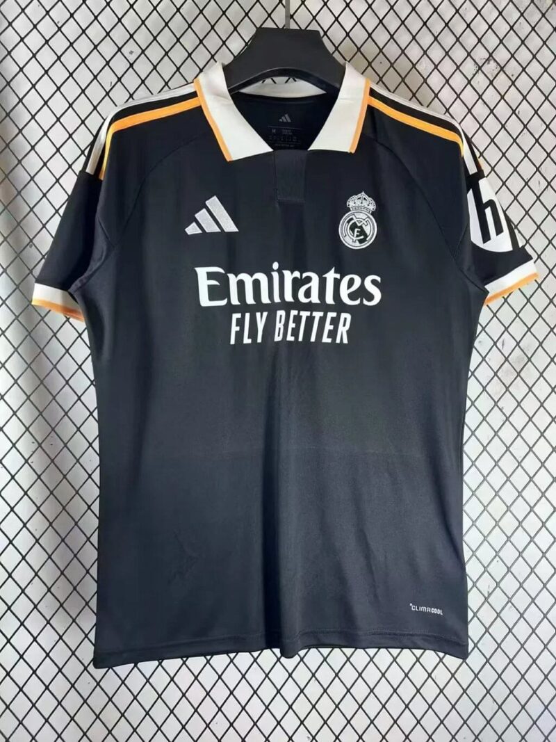 4843cea850ef8859dc26dd6c50d9cfa8 2026/2027 Real Madrid Special Edition jersey - Image 1