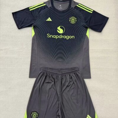 2025/2026 Manchester United Goalkeeper jersey
