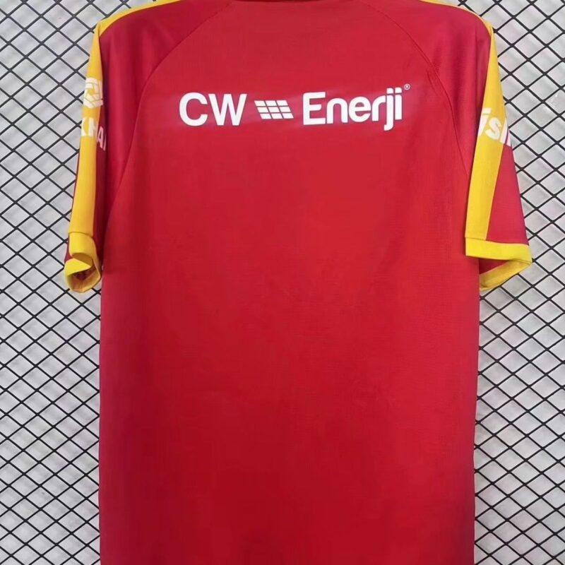Galatasaray Retro Sleeve Jersey - Image 2