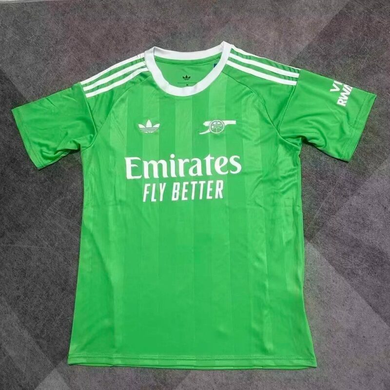 61c5959af033ec71c78dafbdfaec8621 2025/2026 Arsenal Goalkeeper jersey - Image 1