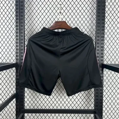 2025/2026 Juventus Home Black Shorts - Image 2