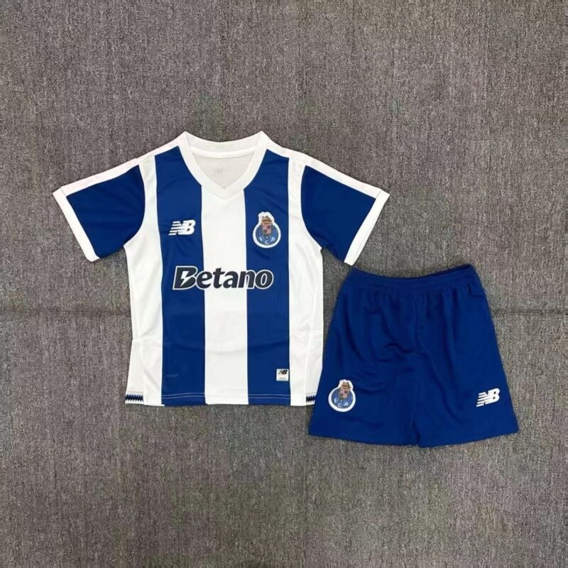 76b43525-2e65-469c-8ba1-369786edc064 2026/2027 Porto home kids kit jersey - Image 1