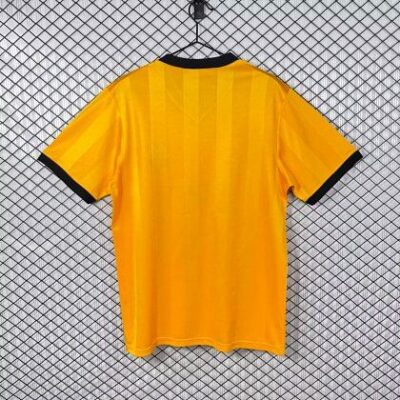 1986/1987 Retro Wolverhampton Home jersey - Image 2