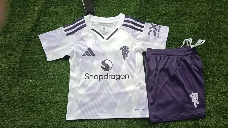 2025/2026 Manchester United Away kids kit jersey - Image 1