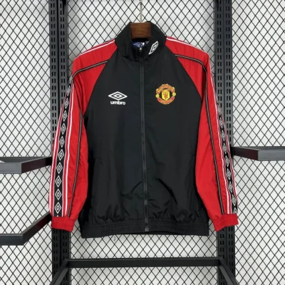 1998/1999 Manchester United Windbreaker jersey