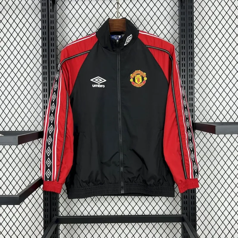 1998/1999 Manchester United Windbreaker jersey - Image 1