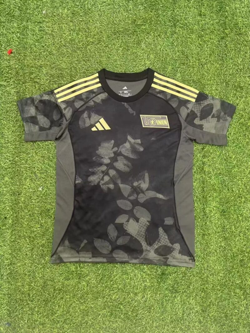 2025/2026 Union Berlin Away jersey - Image 1