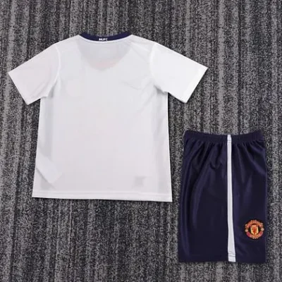 2008/2009 Retro Manchester United Away kids kit jersey - Image 2