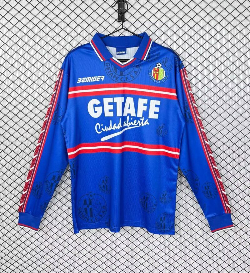 957d3853d3b8f0af9f4a202e6a72082d 1998/1999 Retro Long Sleeve Getafe Home jersey - Image 1