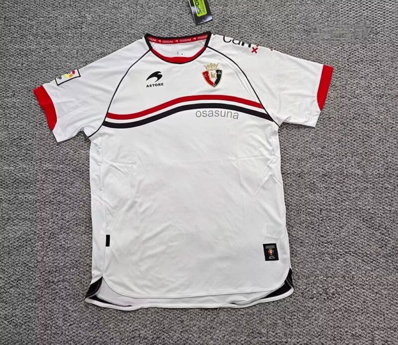 979df3688111017b5f3f4a9e6e5e373e 2000/2001 Retro Osasuna Away jersey - Image 1
