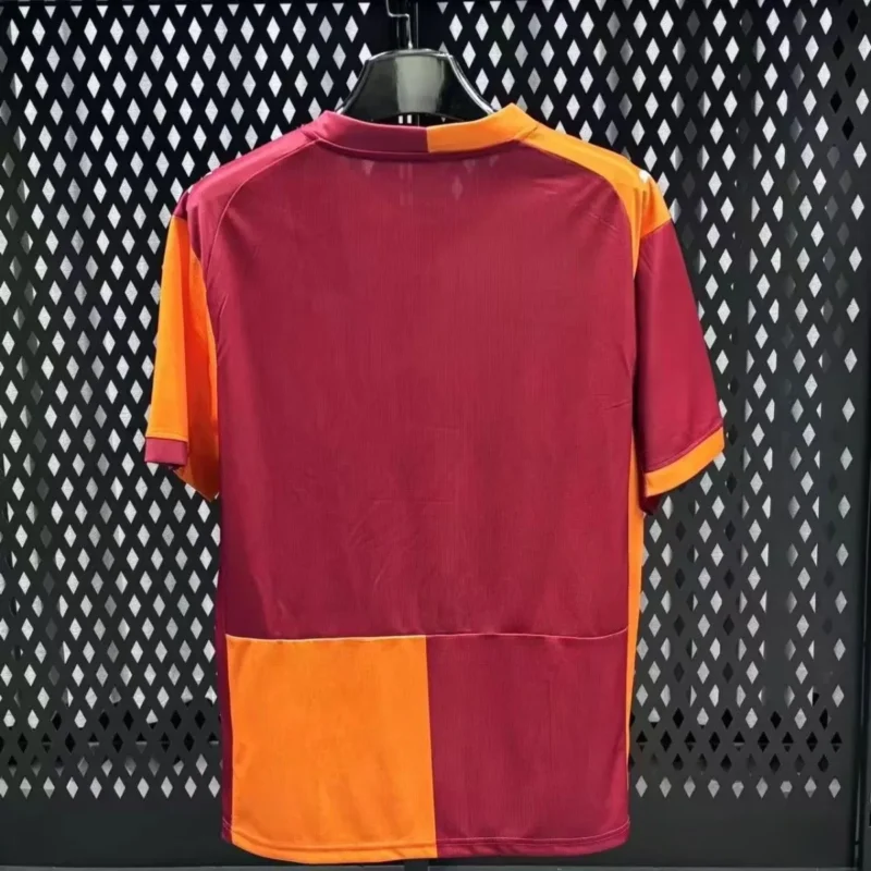 2025/2026 Galatasaray home jersey - Image 2
