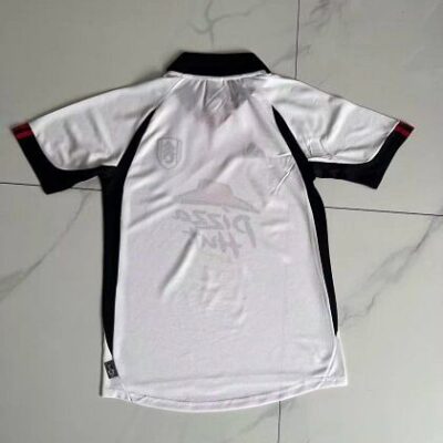 2001/2002 Retro Fulham Home jersey - Image 2