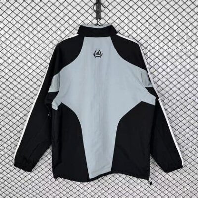 2004/2005 Retro Real Madrid  Windbreaker jersey - Image 2