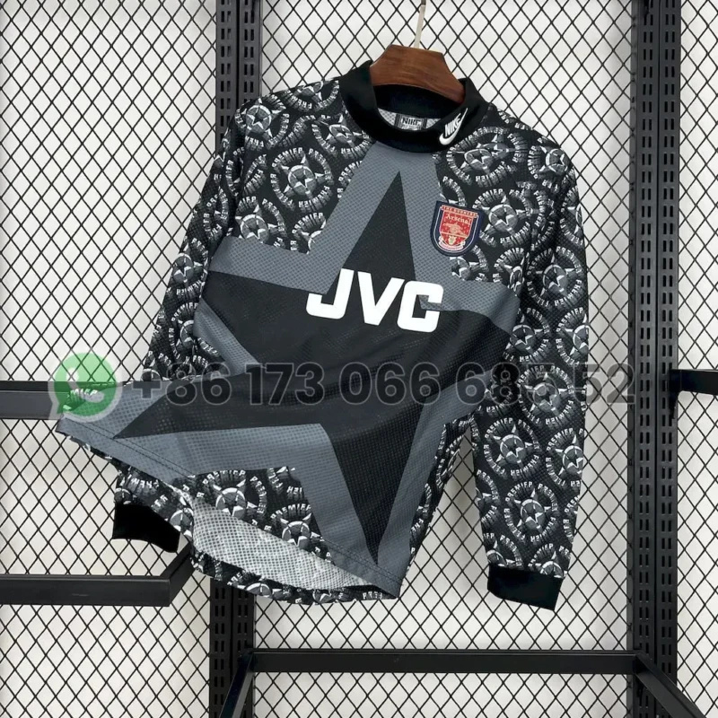 b4301f521deb3d5a2b0bb40de82de260 1994/1995 Long Sleeve Retro Arsenal Goalkeeper jersey - Image 1