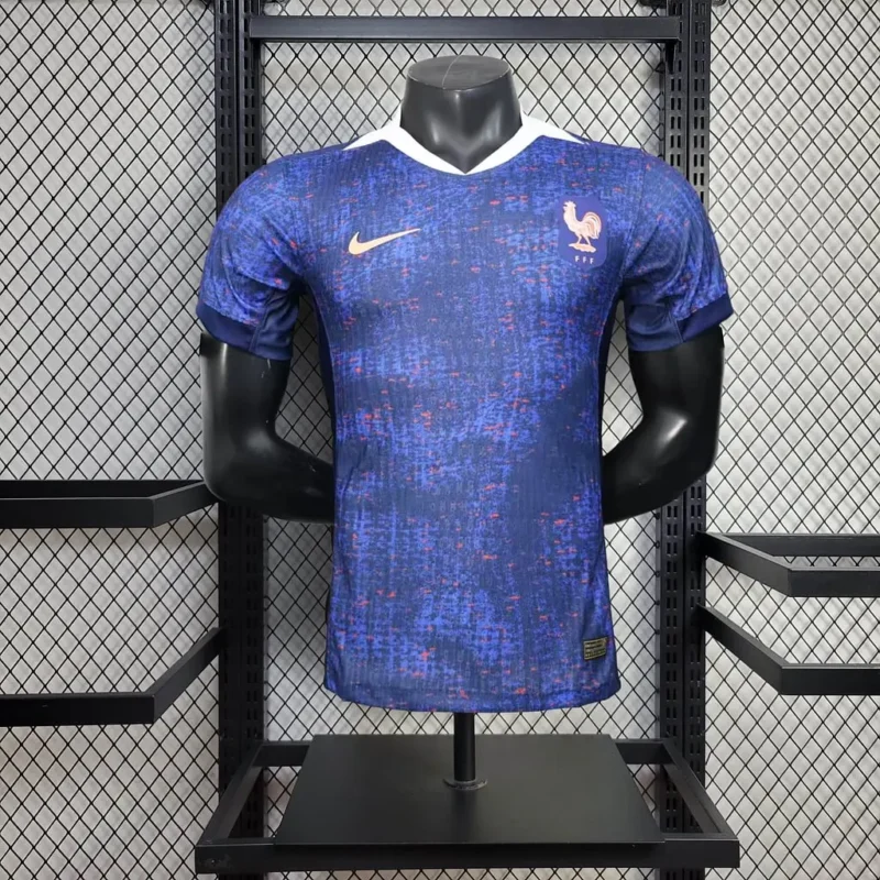 ca72403e467dd457733f240498257ec5 2025 Player Version France Home jersey - Image 1