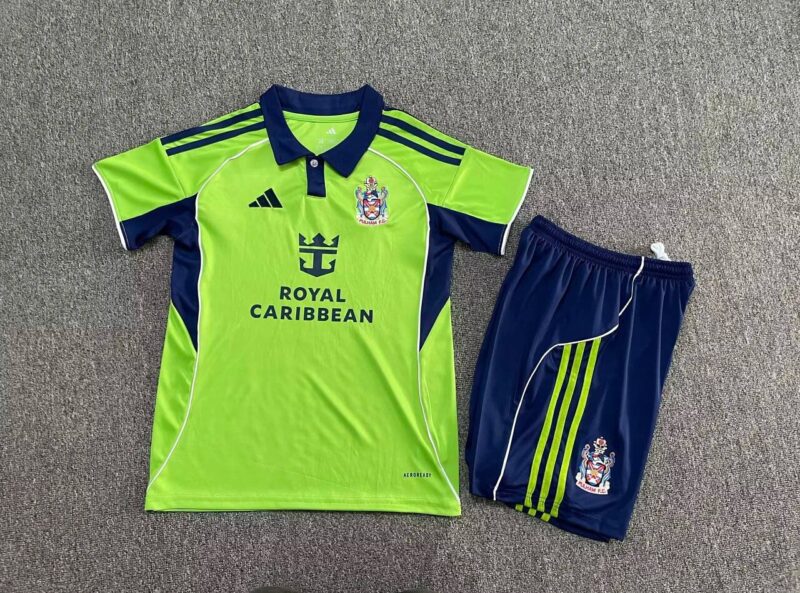 cc1ef5e2dc38067d0c6a9e6790c925ec 2025/2026 Fulham Away Kids kit jersey - Image 1