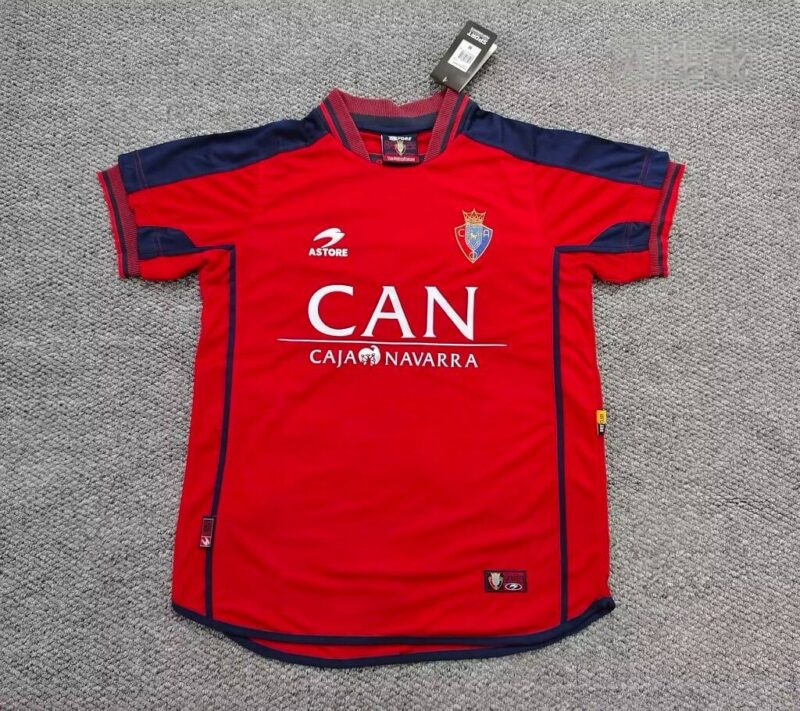 2000/2002 Retro Osasuna Home jersey - Image 1