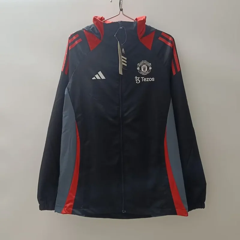 f525b3007a5c0c578fe051d996b737d7 2025/2026 Manchester United Windbreaker jersey - Image 1