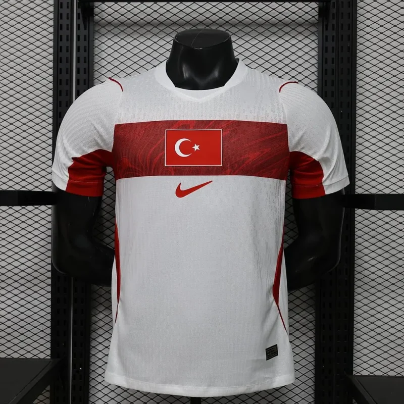 fcc3009f11cad0b4829a1c0fd91fc3cf 2026 Player Version Turkey Away jersey - Image 1