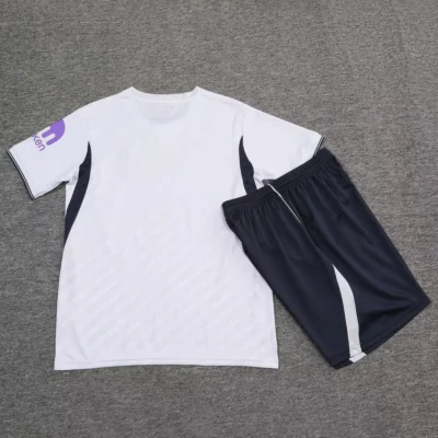 2026/2027 Tottenham home kids kit jersey - Image 2