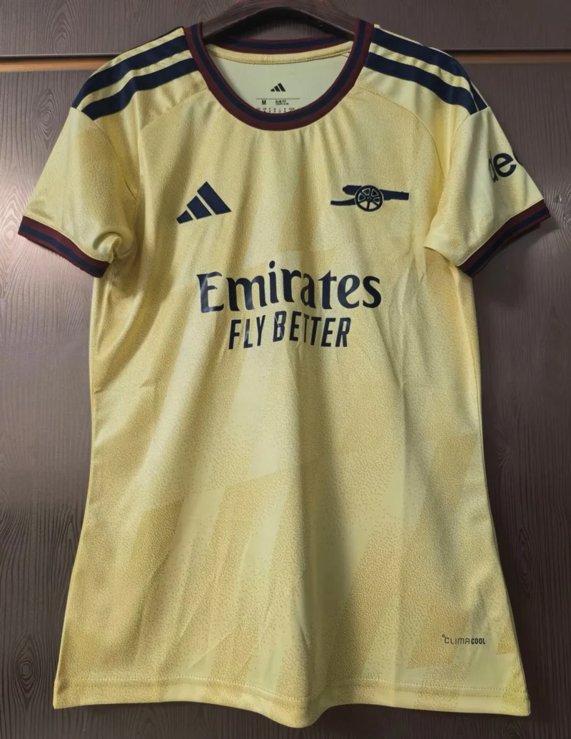 801abb88b4.jfif.640x640 2026/2027 women Arsenal Third away jersey - Image 1