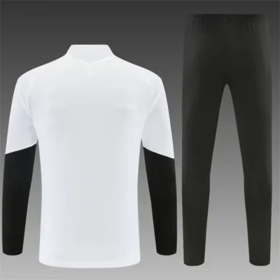 2026/2027 Liverpool Tracksuit Uniform - Image 2