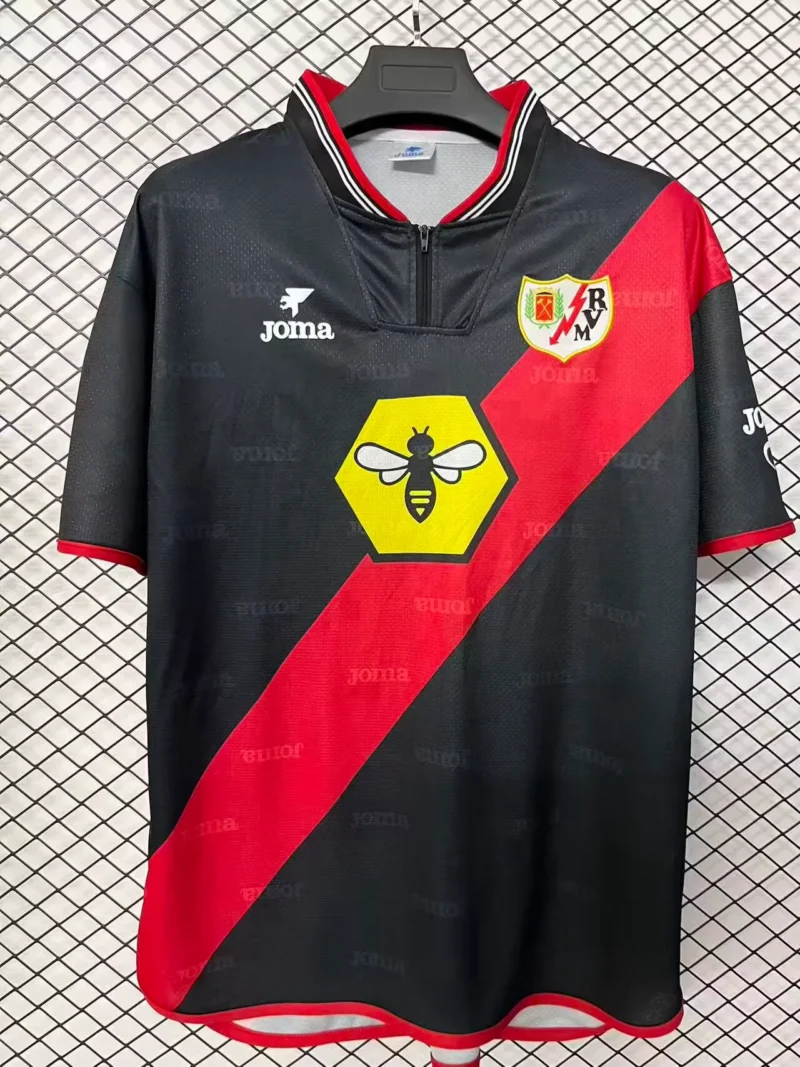 be9227f943.jfif.640x640 2000/2001 Retro Rayo Vallecano Away jersey - Image 1