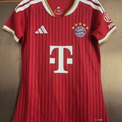2026/2027 Women Bayern Munchen home jersey