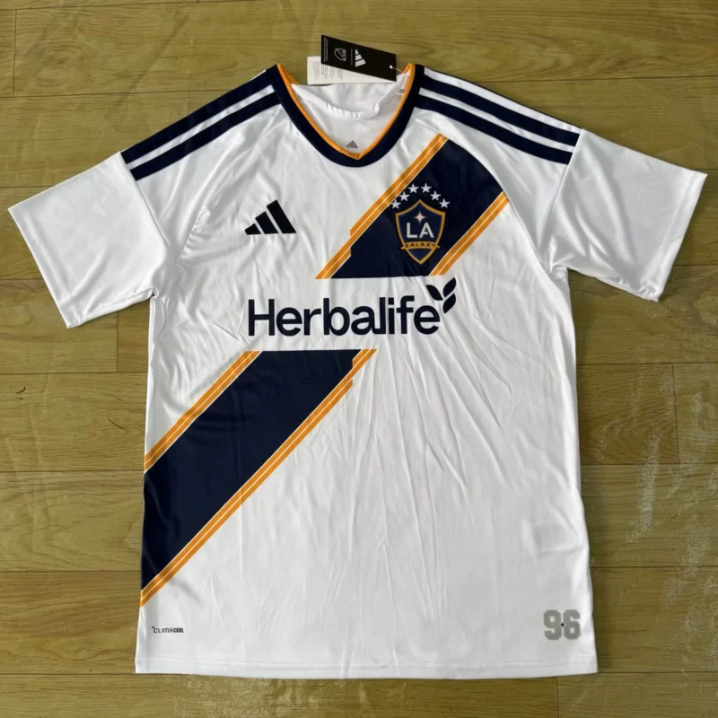 41c7031a5d.jfif.640x640 (With Star )2026/2027 Los Angeles Galaxy Home jersey - Image 1