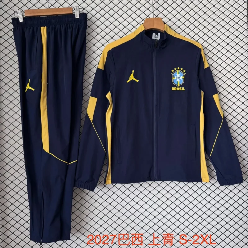 be493c2c80.jfif.640x640 2026/2027 Brazil Windbreaker Uniform - Image 1