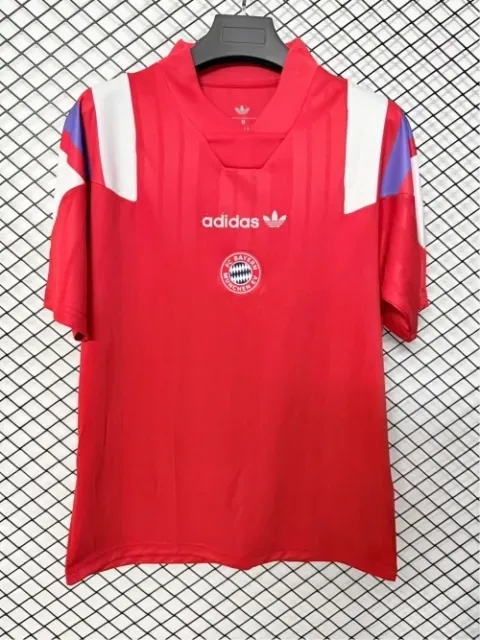 d86e1a9f0f.jpg.640x640 2026/2027 Bayern München Training Jersey - Image 1