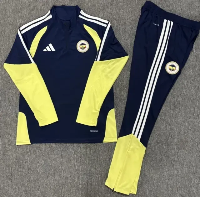 f7bcd3f935.jpg.640x640 2026/2027 Fenerbahçe Tracksuit Uniform - Image 1