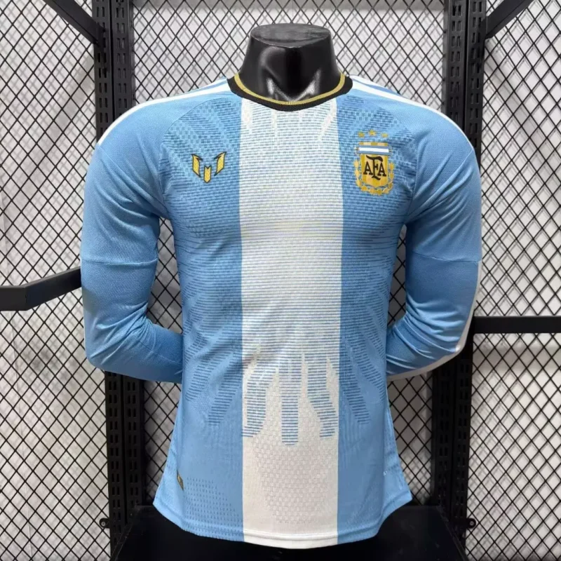 7159a68b2d.jfif.640x640 2026/27 Player Version long sleeves Argentina Commemorative Jeesey - Image 1
