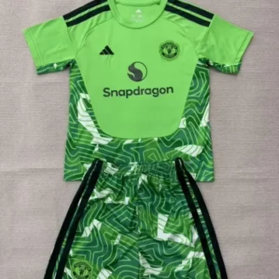 2026/2027 Manchester United Goalkeeper kids kit jersey